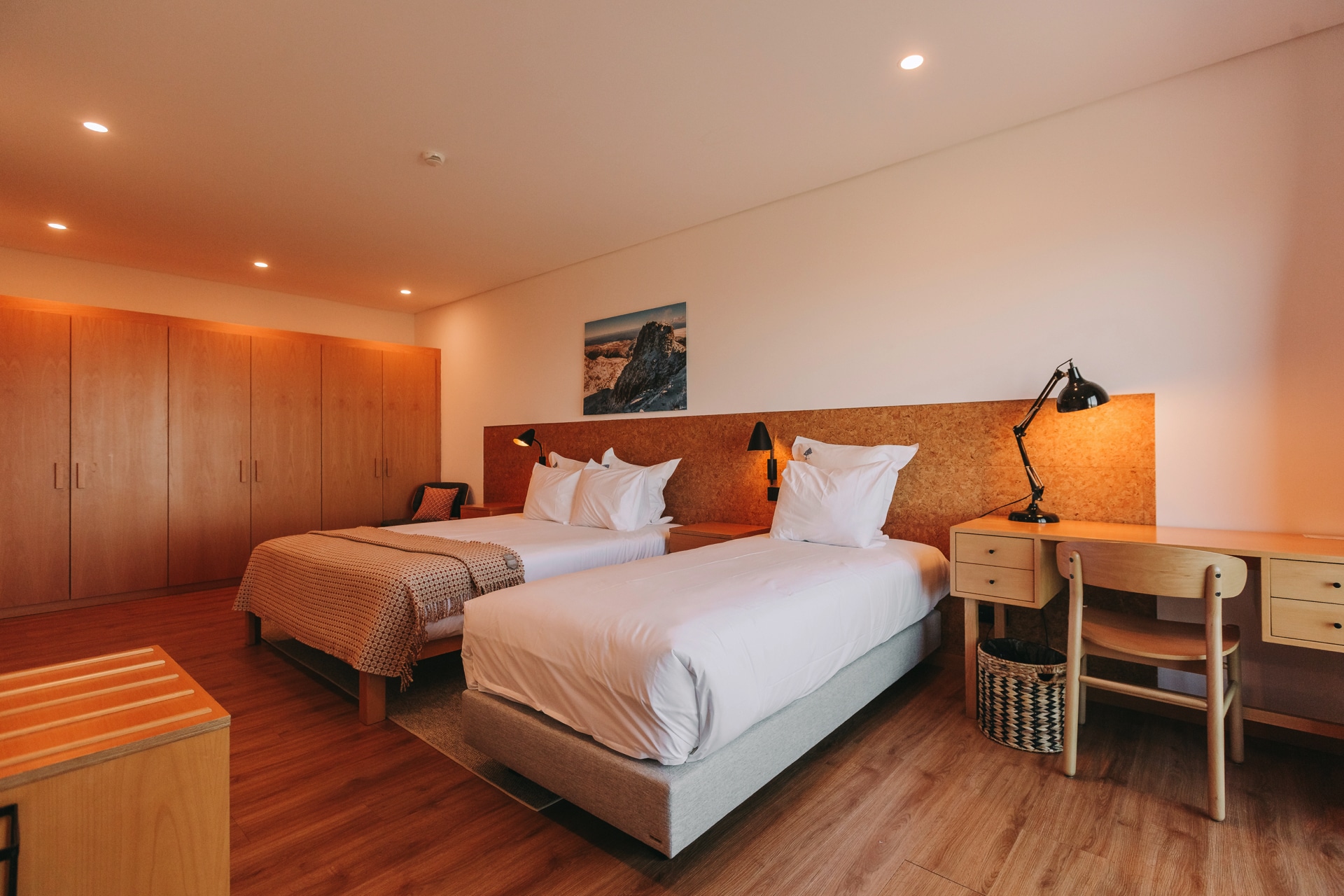ES-estrela-serenity-room-types-family-room-view-00003.jpg