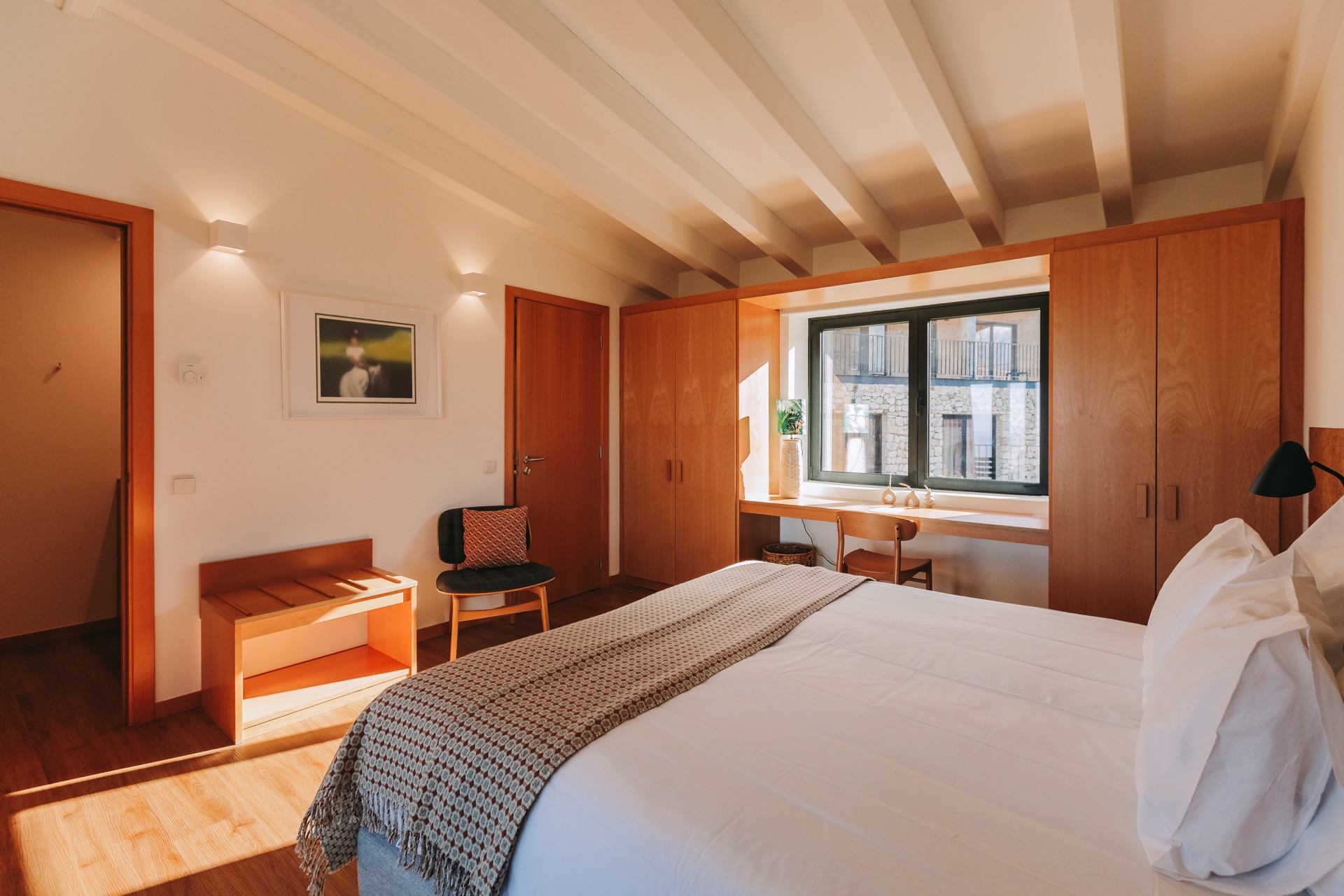 ES-estrela-serenity-room-types-premium-plus-lake-room-double-twin-00012.jpg