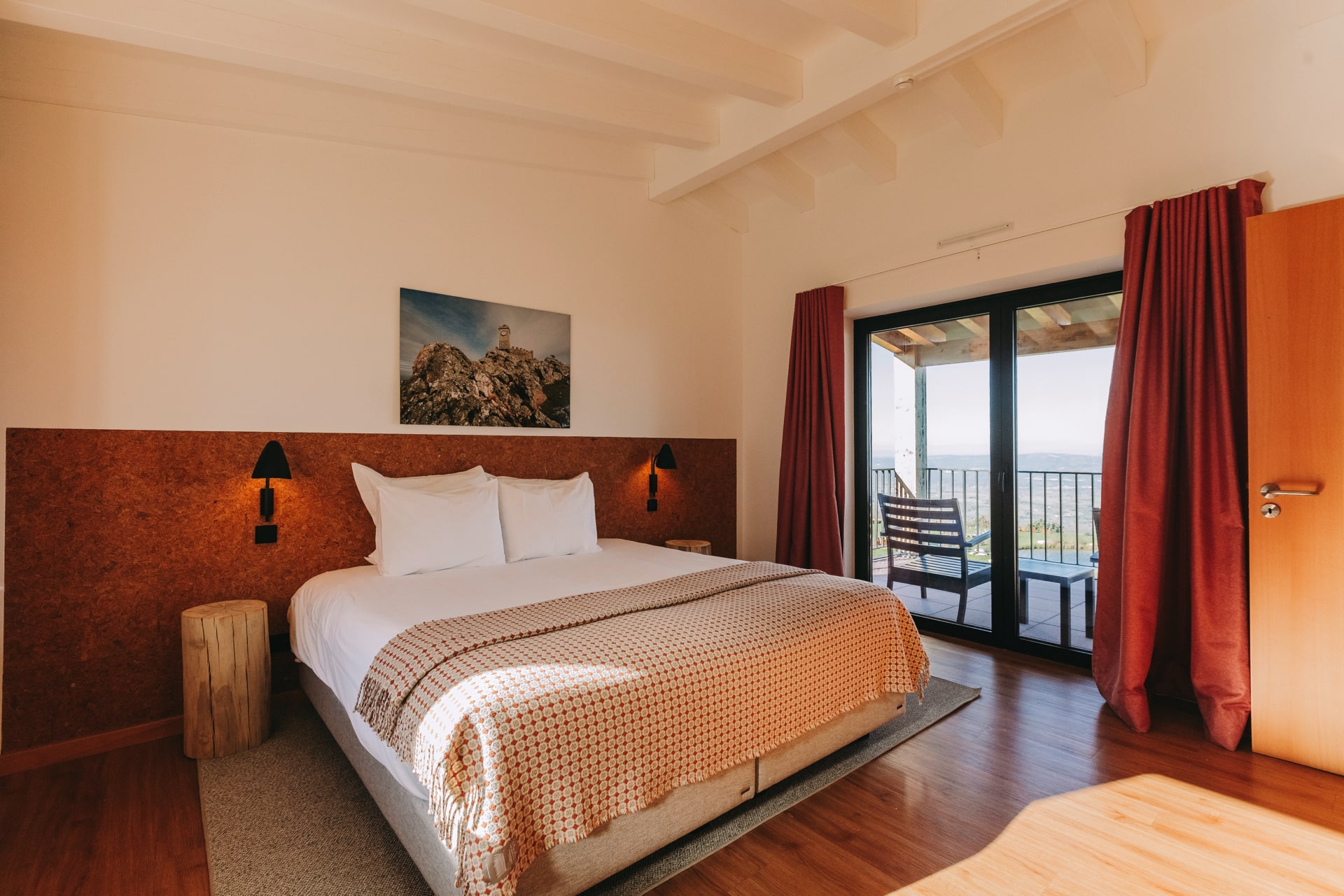 ES-estrela-serenity-room-types-premium-plus-lake-room-double-twin-00013.jpg