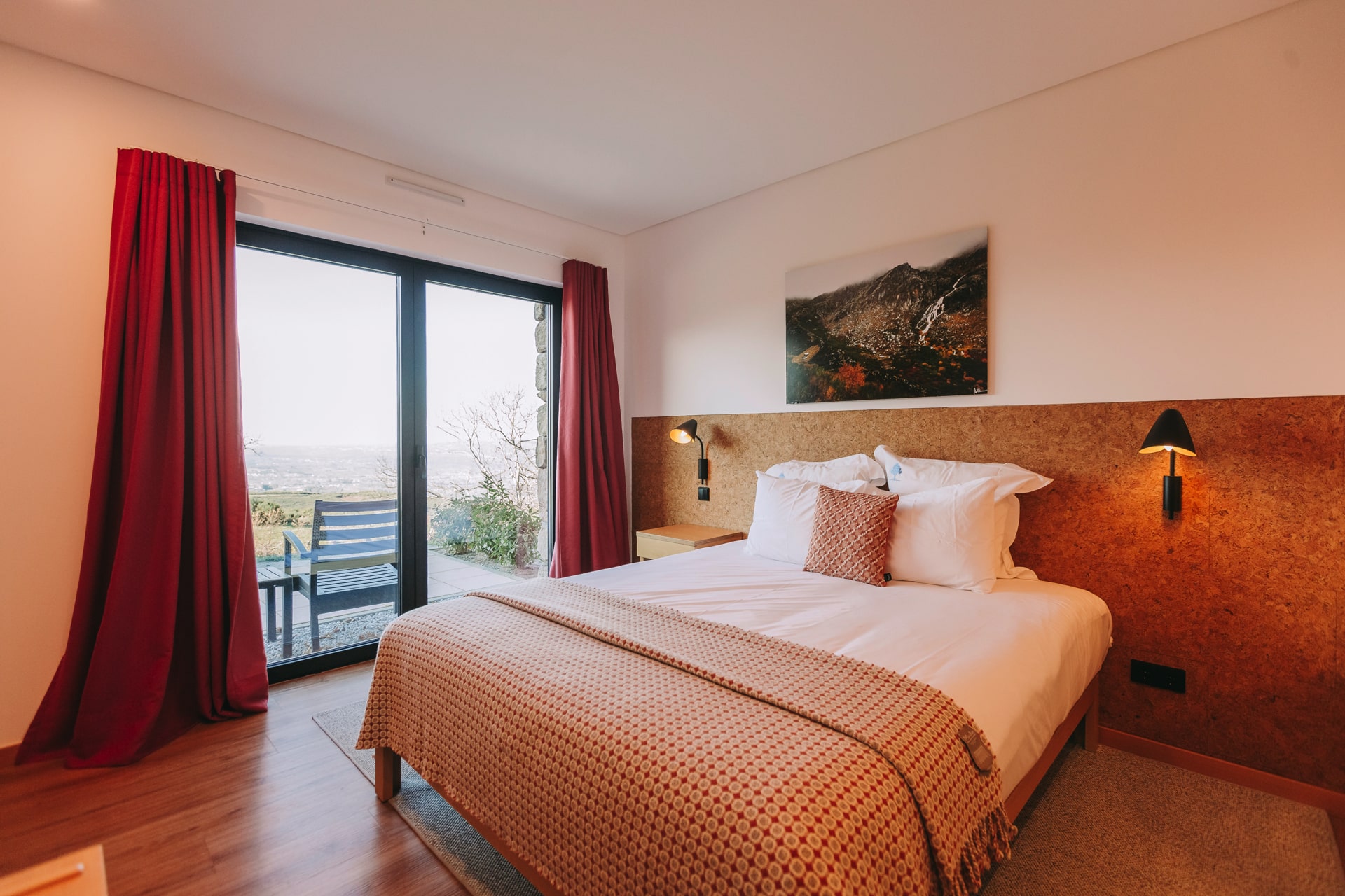 ES-estrela-serenity-room-types-premium-terrace-room-00002.jpg