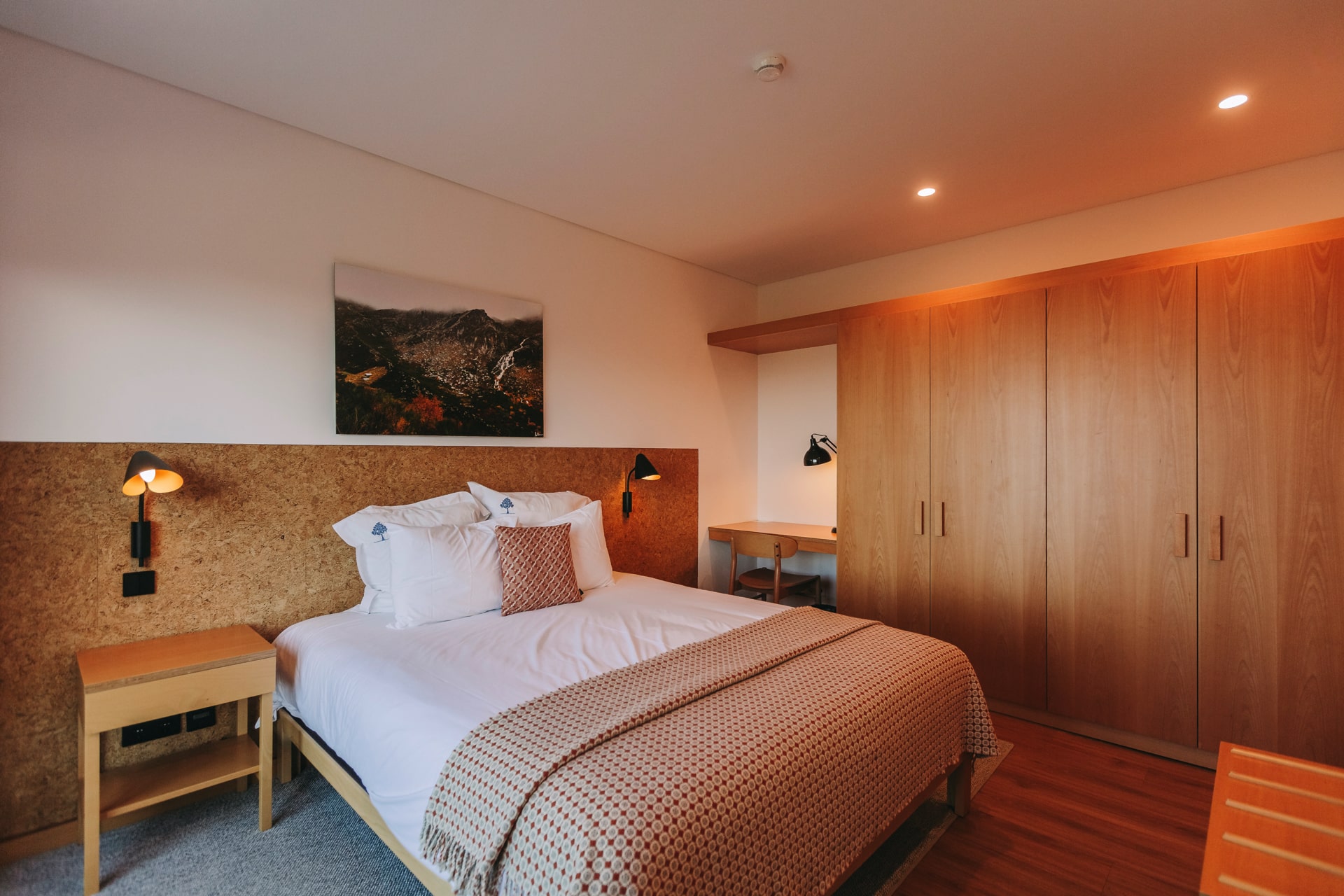 ES-estrela-serenity-room-types-premium-terrace-room-00005.jpg